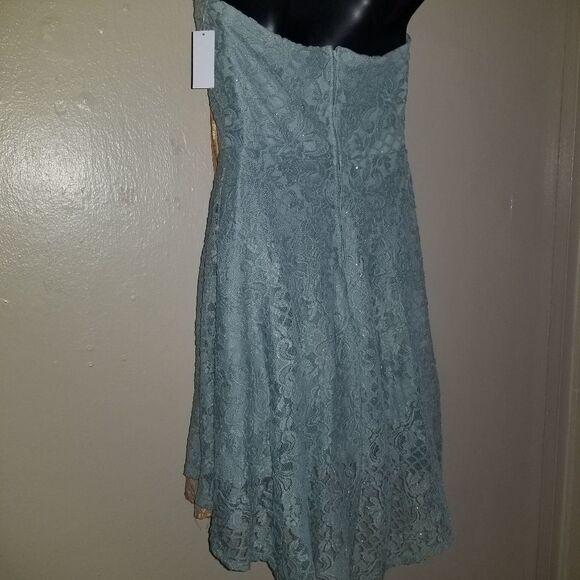 Elegant ball or wedding dress - Picture 3 of 8